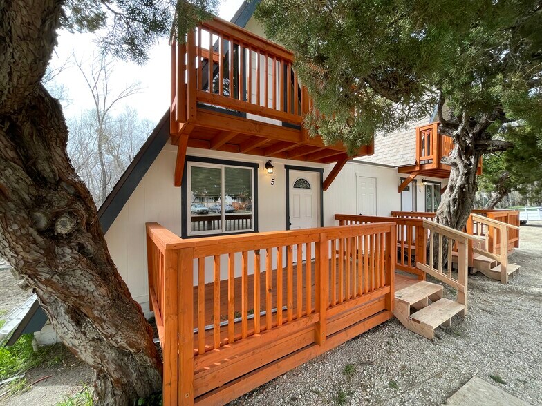 Building Photo - 37824 Old Highway 80