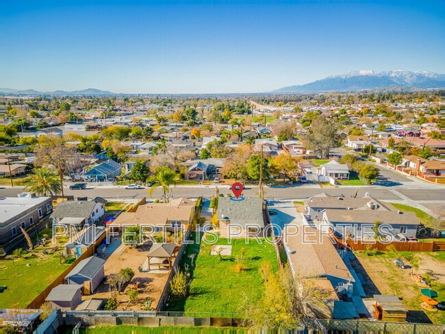 Building Photo - 7221 Olive St