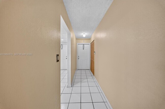 Building Photo - 505 NW 177th St