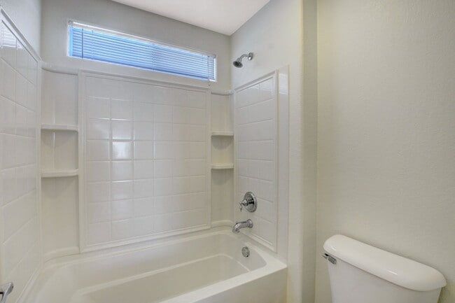 Building Photo - Beautiful Home in Amazing Rhodes Ranch - Guard Gated