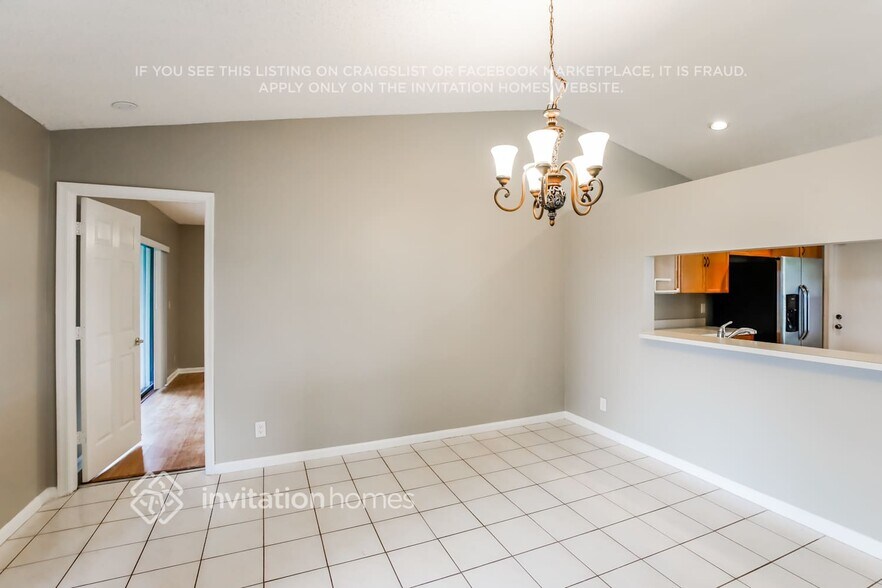 Building Photo - 8029 W Country Club Blvd