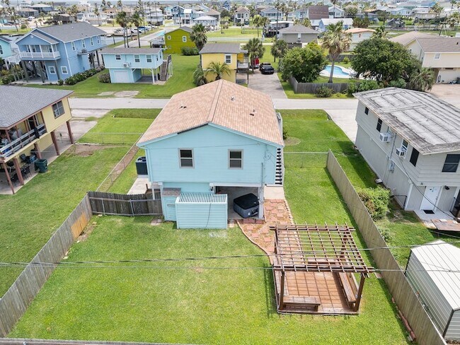 Building Photo - 4014 Kent Dr