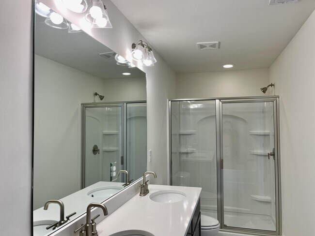Building Photo - 175 N Auburn Landing Pl