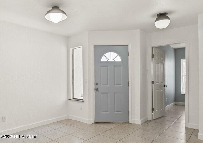 Building Photo - 2885 Sand Castle Ln