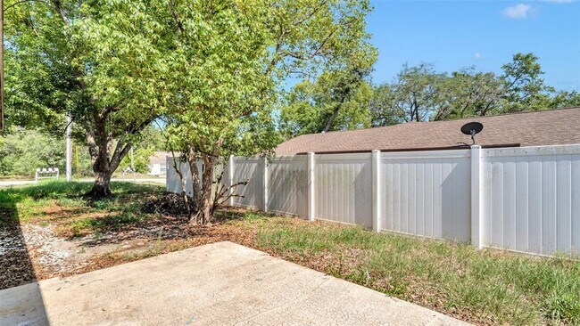 Building Photo - 1271 Sylvia Ave