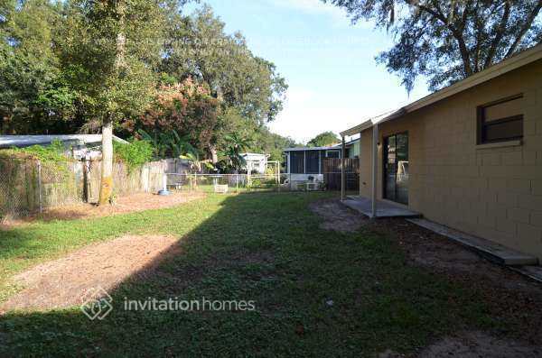 Building Photo - 2417 Devonwoode Pl