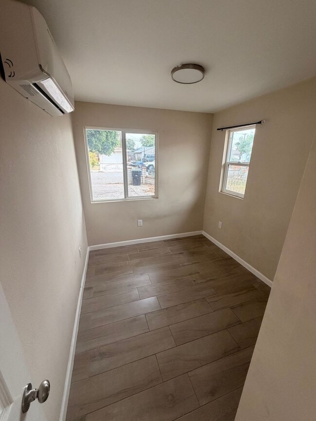 Building Photo - 8570 Via Norte Dr