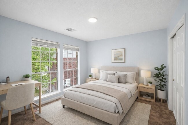 Building Photo - 2623 Pine Shadows Dr