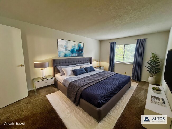 Building Photo - Nice 2 bed 2 bath second floor unit near Buckley Air Force base!