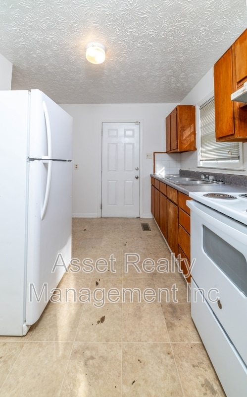 Building Photo - 3821 Selma Ave