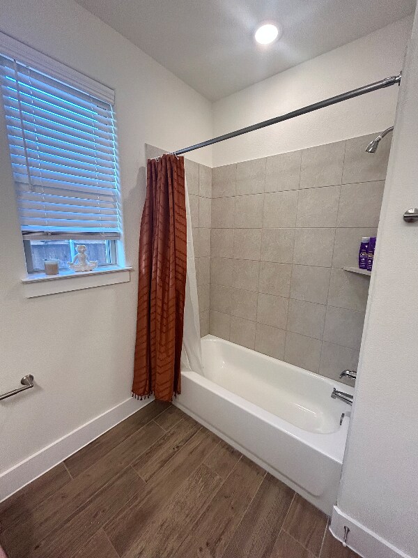 Building Photo - 608 Parkline Dr