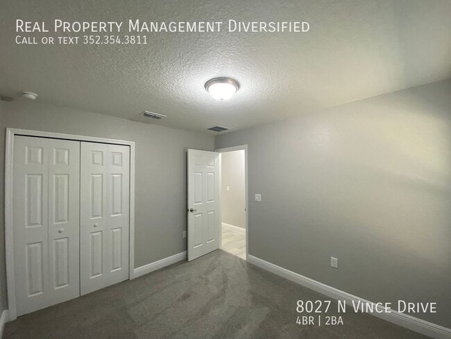 Building Photo - 8027 N Vince Dr