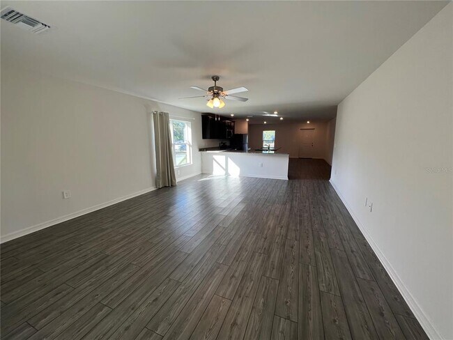 Building Photo - 3936 Basket St