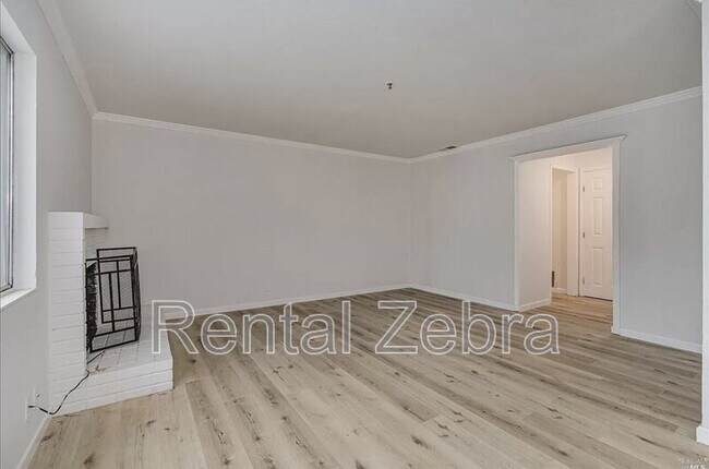 Building Photo - 343 Arlen Dr