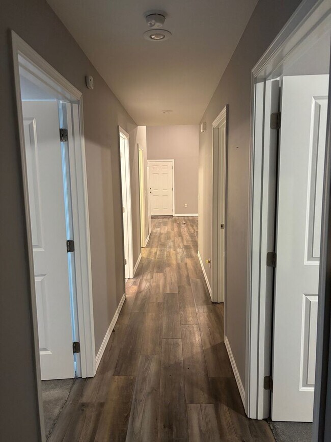 Building Photo - Home in Gated Community