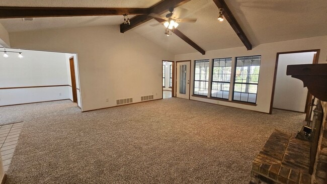 Building Photo - 1700 Kendolph Dr