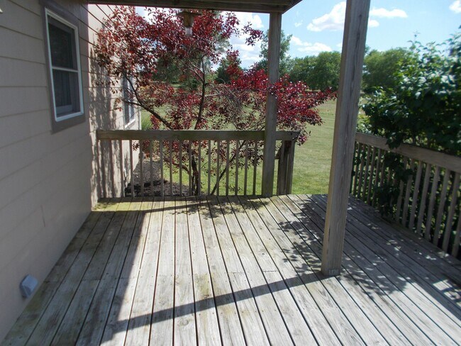 Building Photo - Large, beautiful home in South Richmond