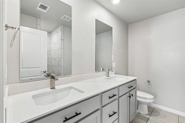 Building Photo - 12008 Brinley Reign Dr