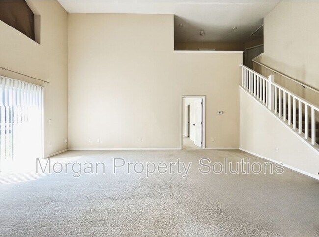 Building Photo - 5379 Tortuga Dr