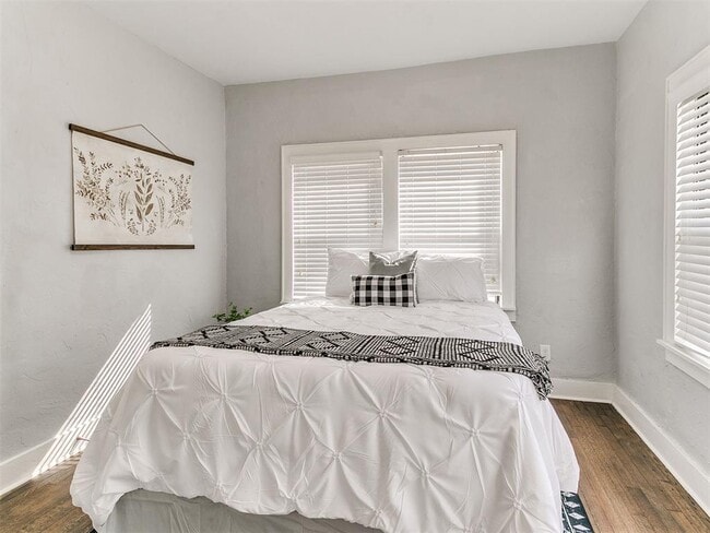 Building Photo - 1628 NW 17th St