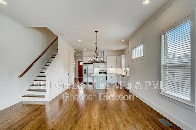 Building Photo - 1113 Park St