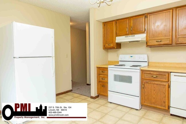 Building Photo - 3800/3802 Keith Cir