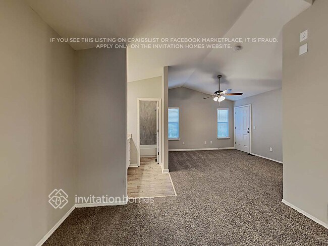 Building Photo - 6010 Grapevine Dr