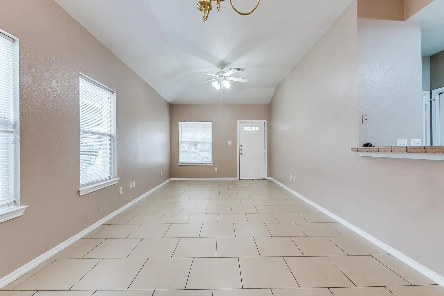 Building Photo - 5915 Lovingham Ct