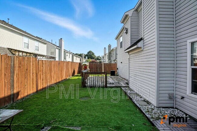 Building Photo - 159 Stoney Ridge Ave