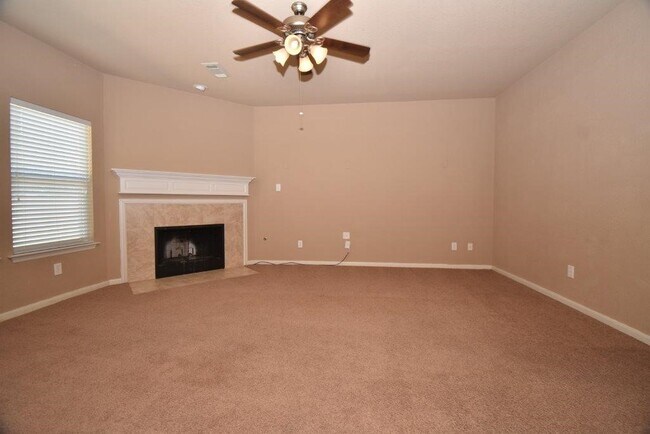 Building Photo - 7027 Crockett Ridge Dr