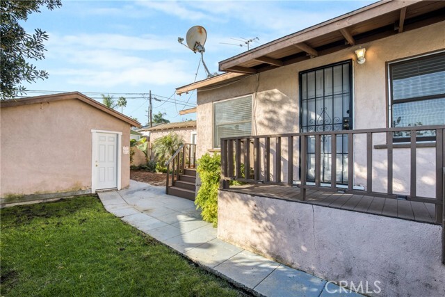 Building Photo - 959 W 17th St