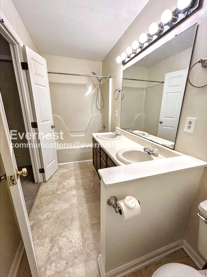 Building Photo - 4508 Timberhurst Dr