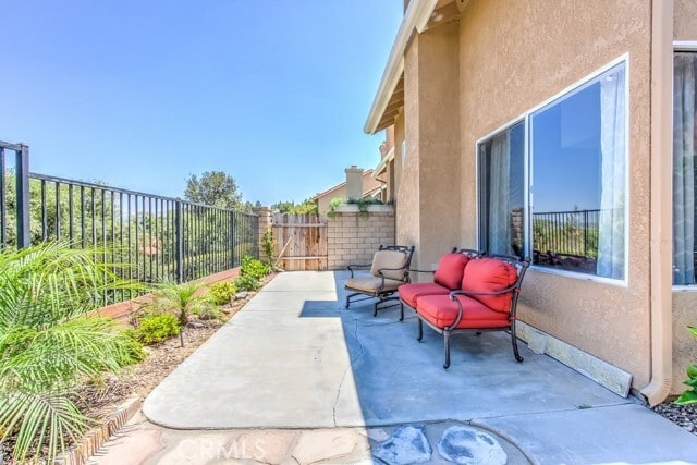 Building Photo - 6053 E Hackamore Ln