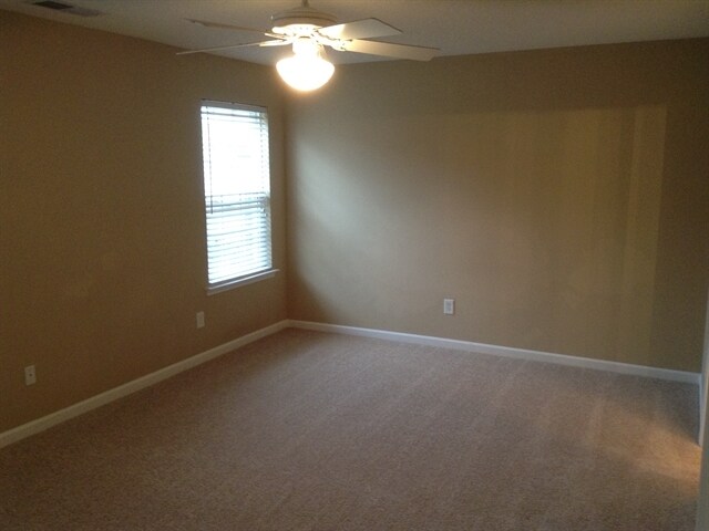 Building Photo - 10411 Pickerel Ln