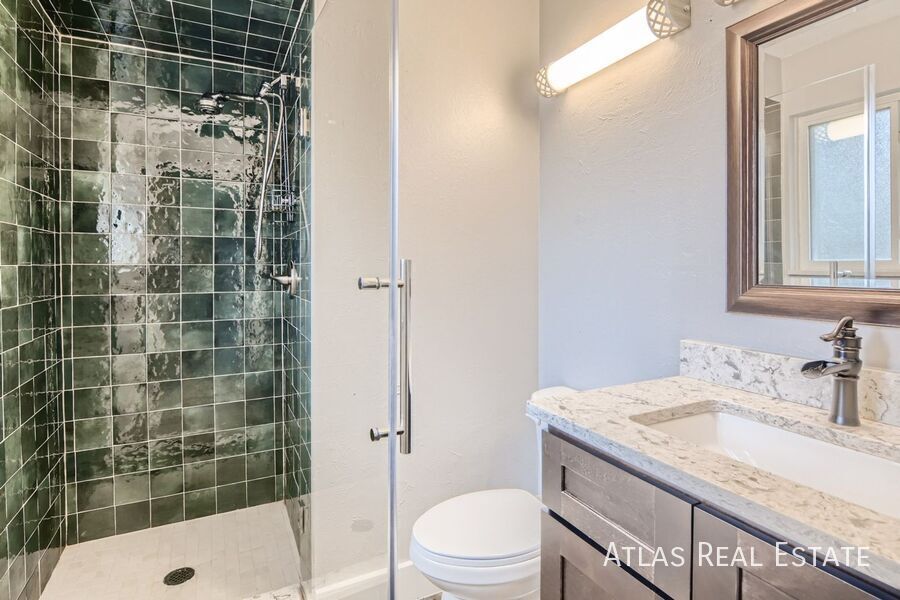 Building Photo - 2306 Zane Pl