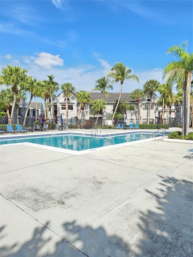 Building Photo - 15070 SW 103rd Ln