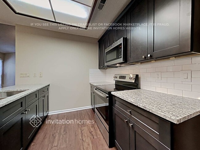 Building Photo - 1908 Dembrigh Ln