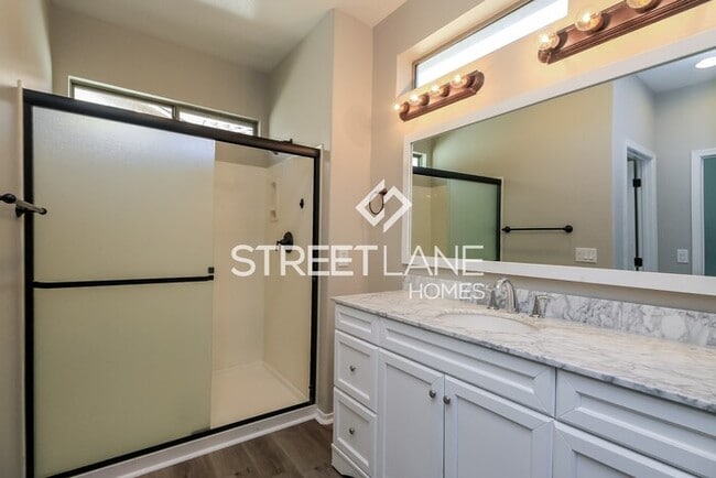 Building Photo - NOW OFFERING FIRST FULL MONTHS RENT FREE!