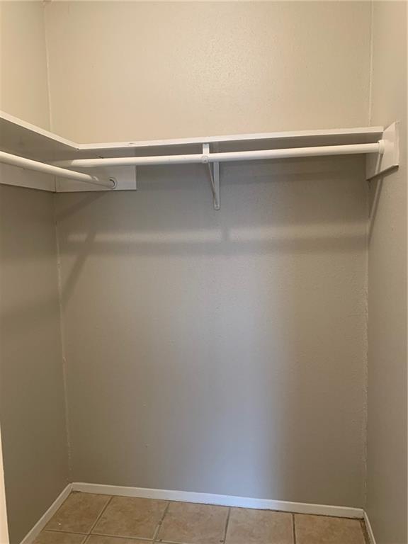 Building Photo - 105 E 38th St