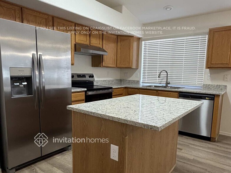 Building Photo - 1785 E Tyson St