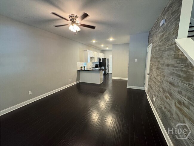 Building Photo - 1270 Binghampton Cir