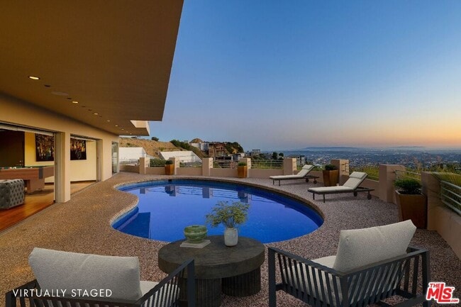 Building Photo - 8825 Hollywood Blvd