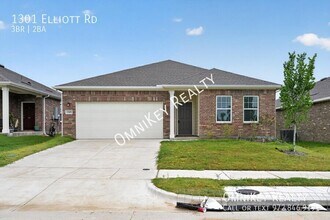 Building Photo - 1301 Elliott Rd