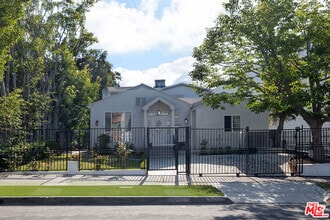 Building Photo - 1417 Edris Dr