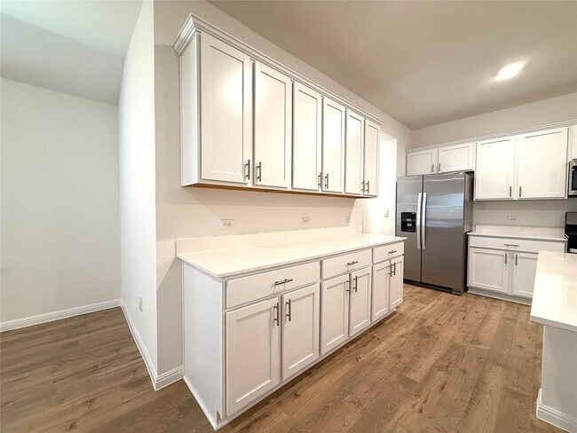 Building Photo - 1917 Buntline Hitch Dr