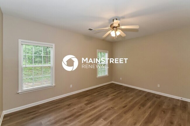 Building Photo - 3 Bedroom Pet-Friendly Home in Dallas, GA with Main Street Renewal