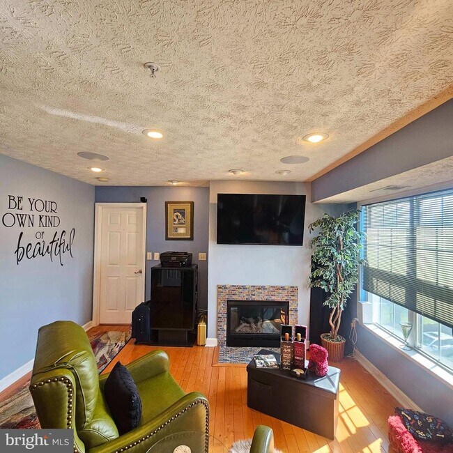 Building Photo - 6600 St Ignatius Dr