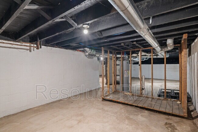 Building Photo - 801 N Dearborn St