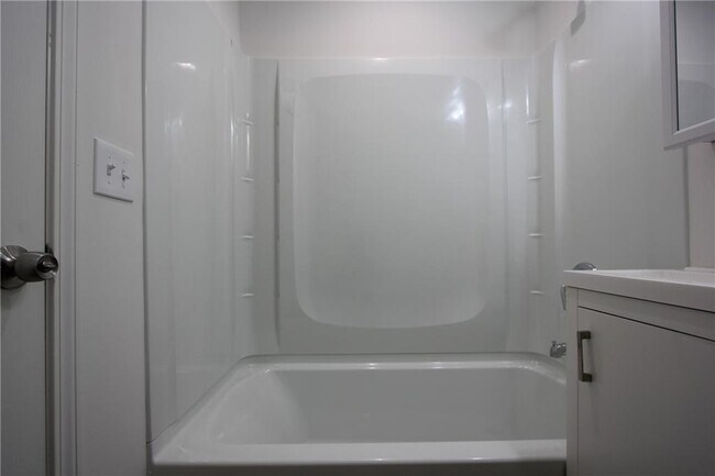 Building Photo - 3533 Larkspur Terrace