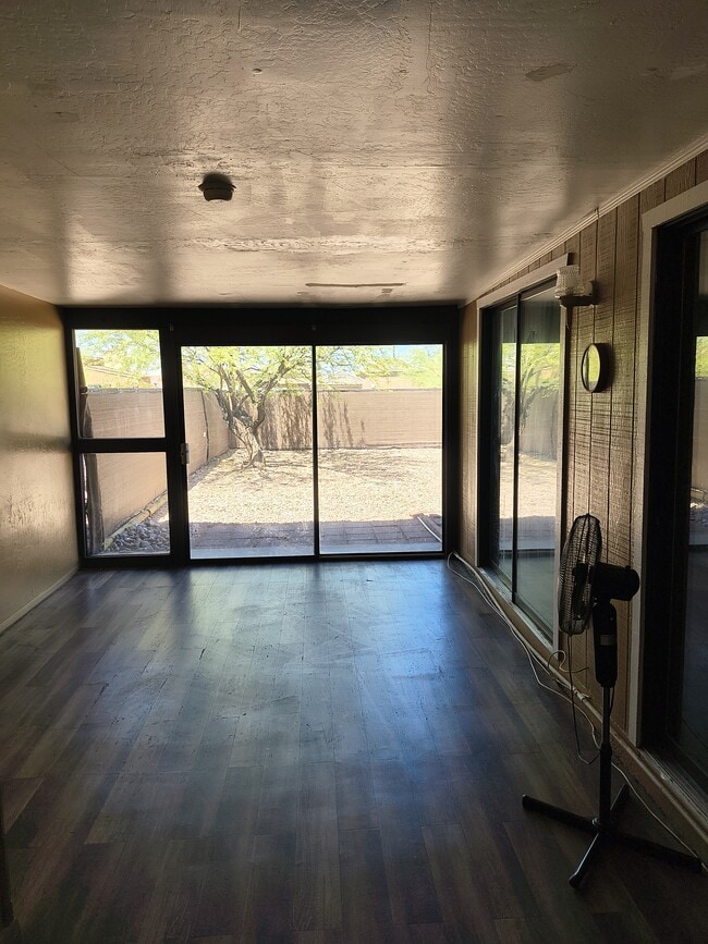 Building Photo - 16916 E Salida Dr